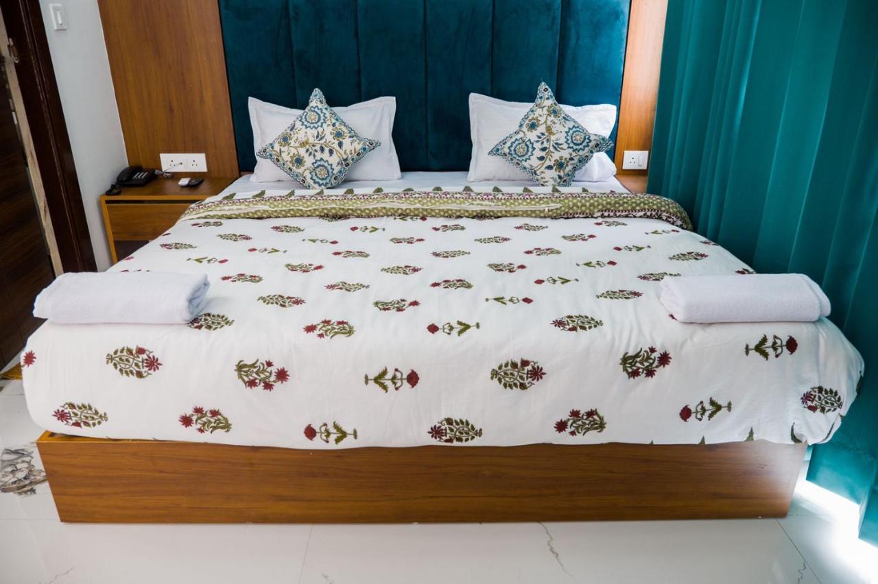 The Vinayak By Le Pension Stays Рішикеш Екстер'єр фото